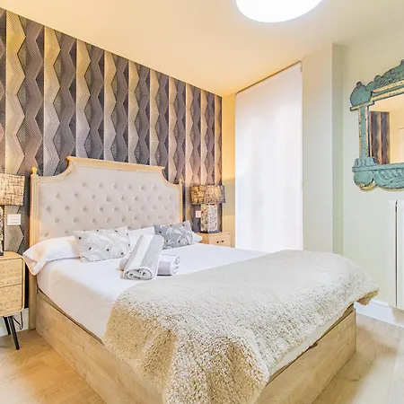 Plaza Del Pilar Apartment